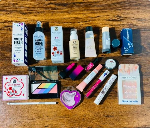 Miss Rose Complete Makeup Kit Bundle - 18+ Piece Professional Beauty Se